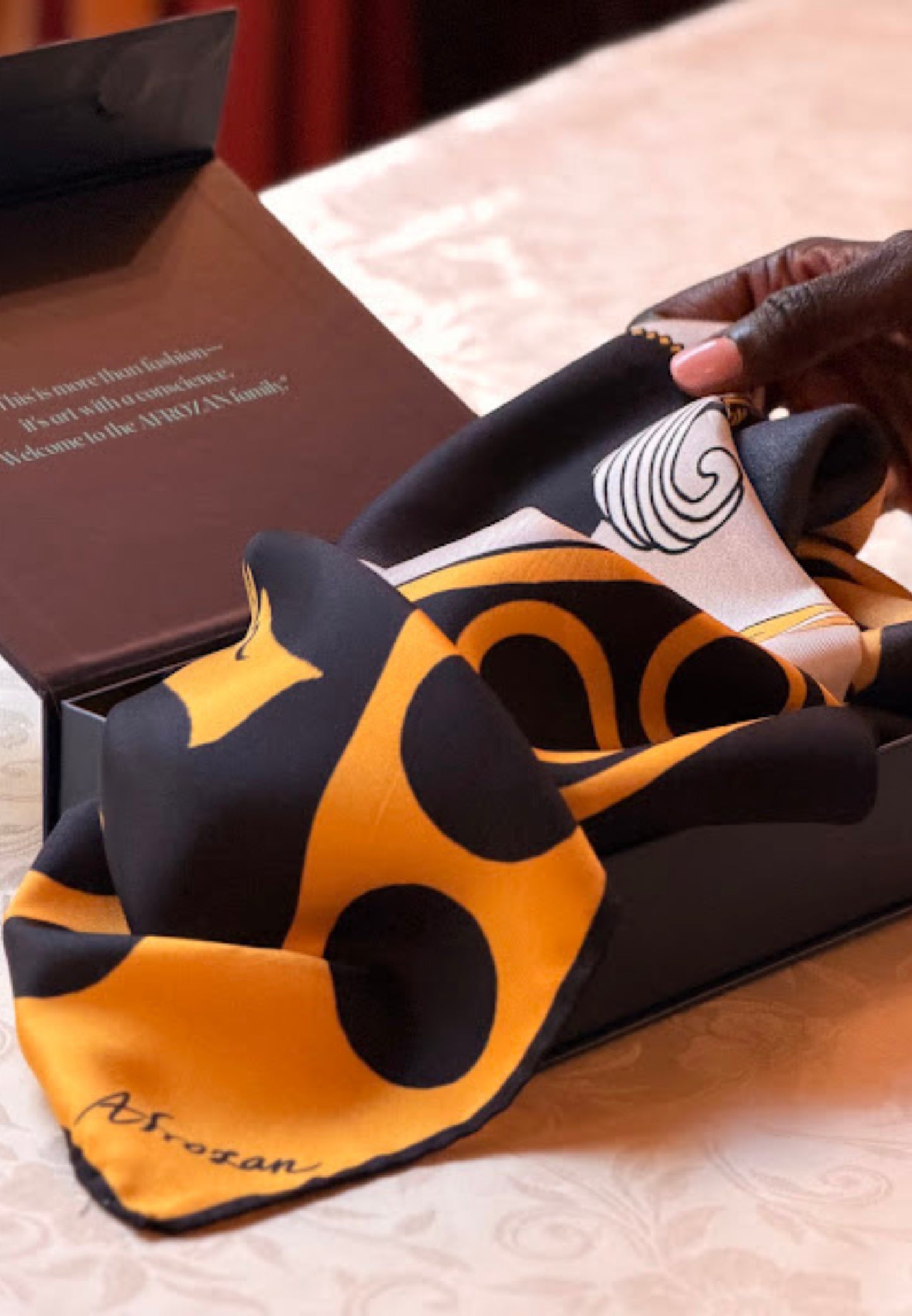 Black and yellow patterned scarf with made in italy , 100% silk